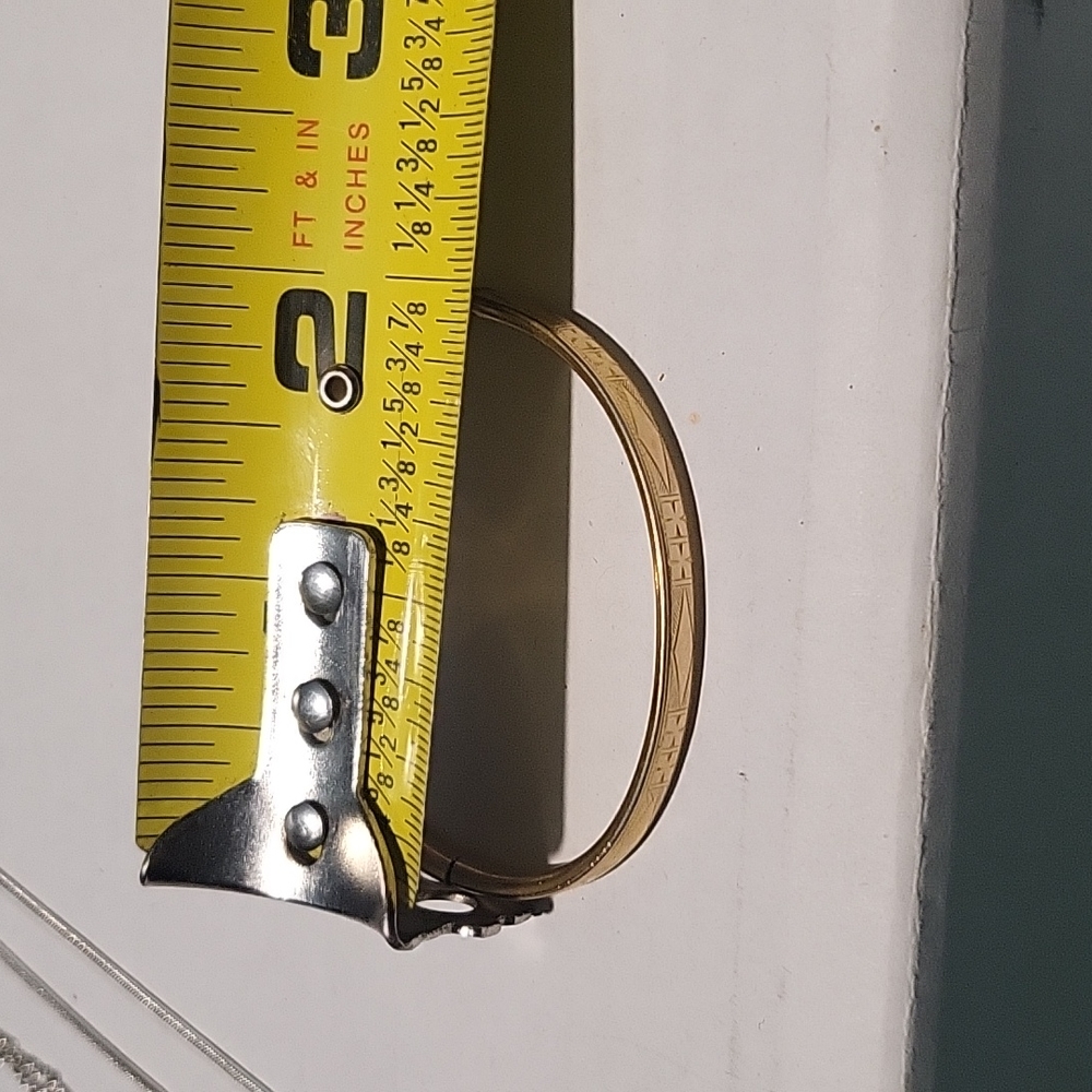 Bracelt - Picture 3 of 4
